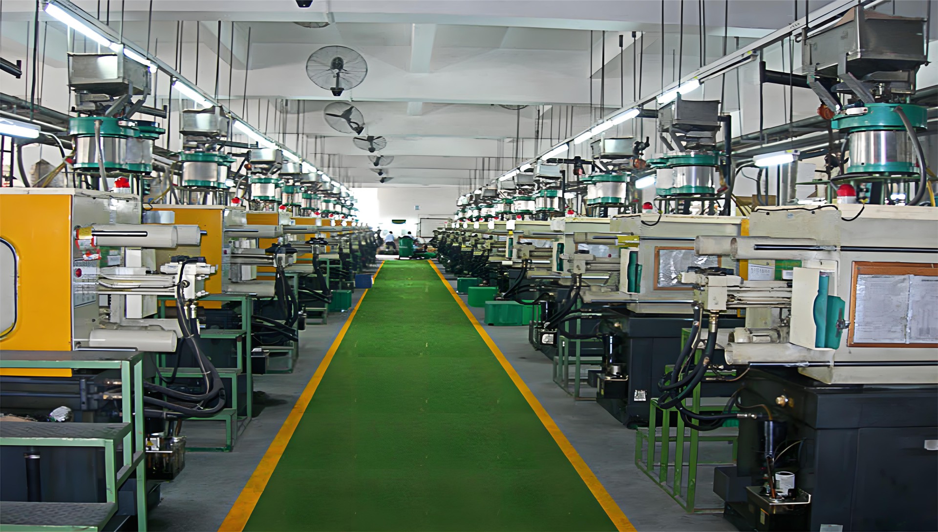 Injection Molding Machine